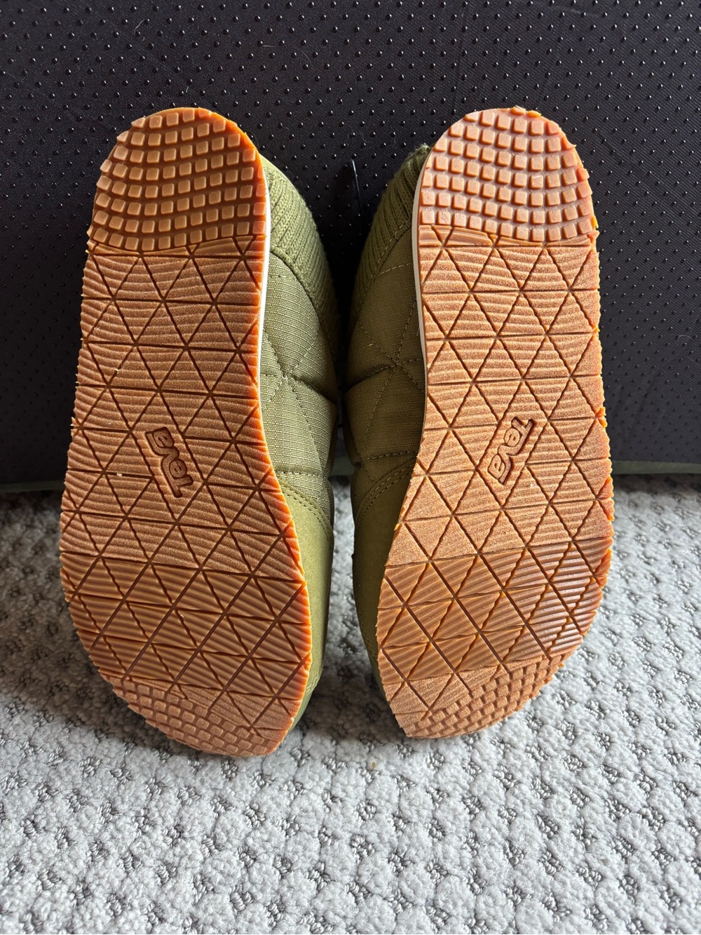 Teva Quilted Olive Green Slip-On Shoes with Pink Pull Tabs - Picture 3 of 6